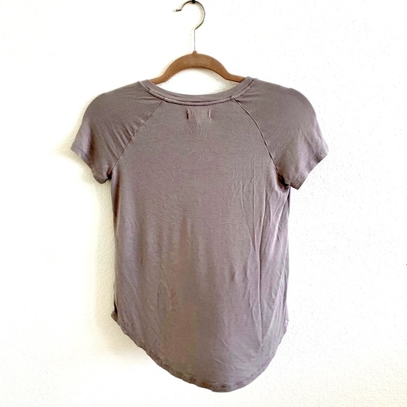 Girls Gray Shirt - Picture 2 of 3